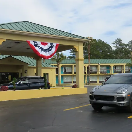 Econo Lodge-2