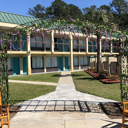 Econo Lodge-3