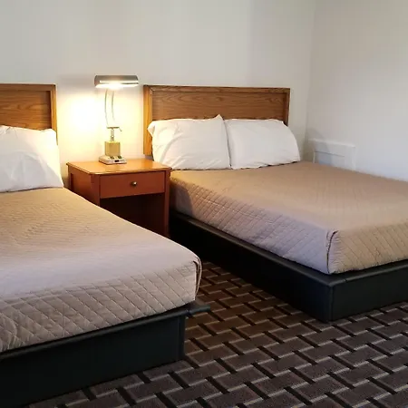 Budget Inn Breezewood-2
