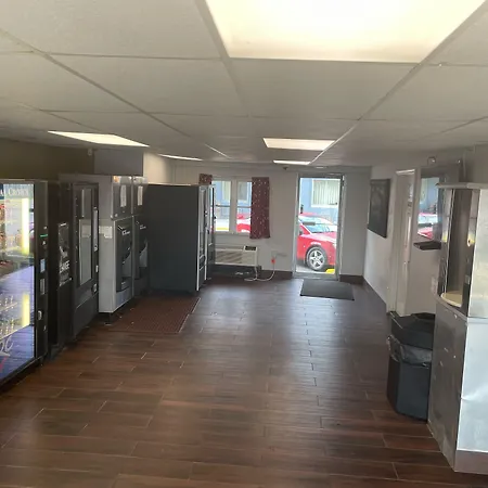 Budgetel Inn And Suites - Louisville-2