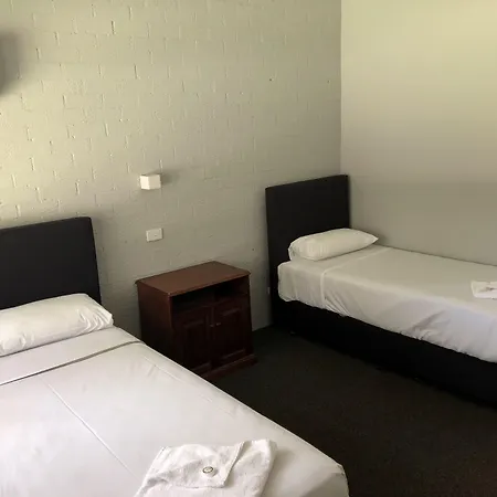 Bateau Bay Hotel-3