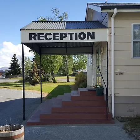 High Country Lodge, Motels & Backpackers-3
