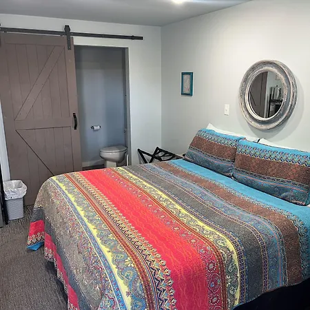 The Monarch Motel-3