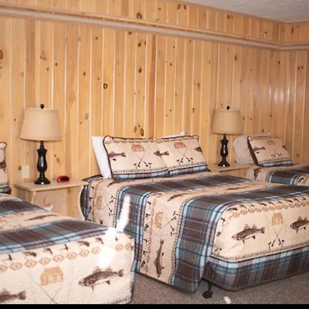 Smith'S Colonial Motel-3