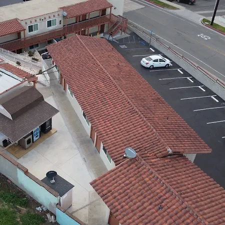 New American Inn & Suites-3