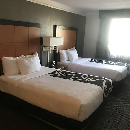 Crest Motel-2