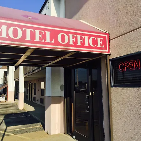 Deluxe Inn-2