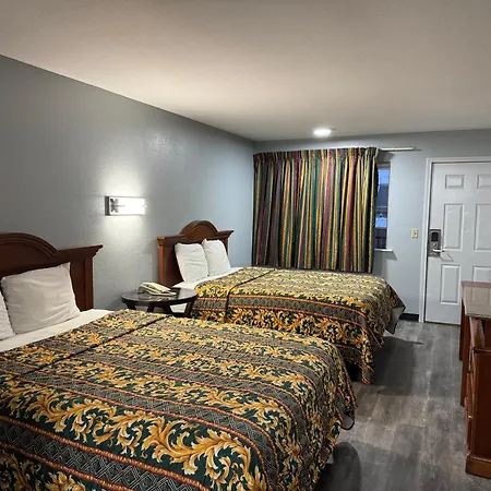 Claremore Motor Inn-2