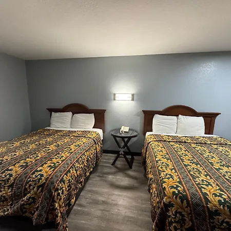 Claremore Motor Inn-3