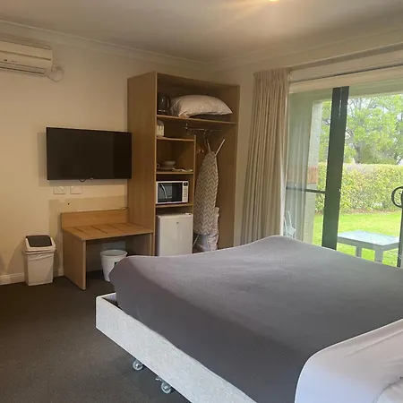 Cootamundra Heritage Motel & Apartments-2