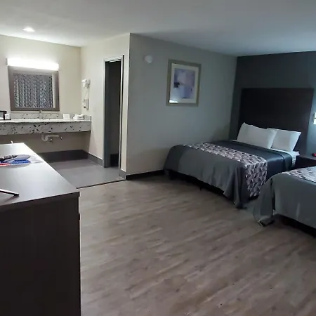 Crescent Park Motel & Suites-2