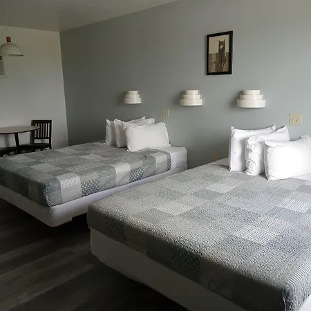 Cardston Inn-3