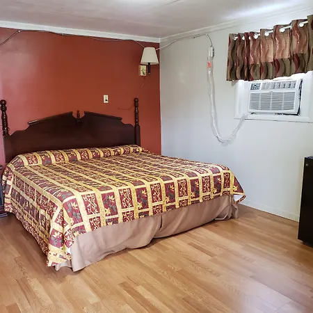 Mustang Motel-3