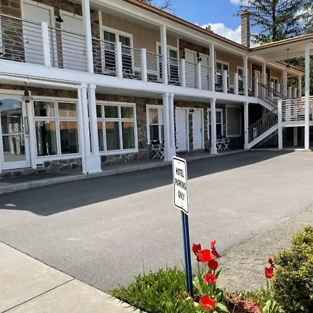 Lake Front Hotel-3