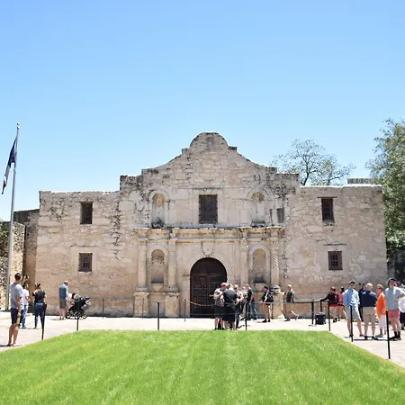 Econo Inn Lackland Afb-Seaworld San Antonio-3