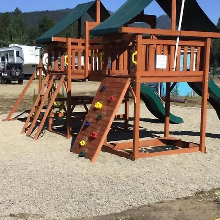 Christina Lake Motel And Rv Park-3