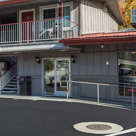Red Roof Inn Redding-2