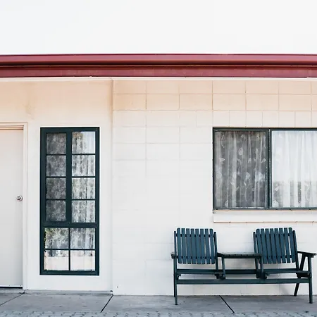 Motel Poinsettia-2