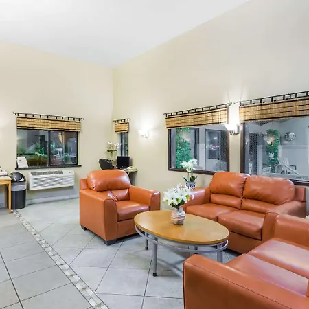 Super 8 By Wyndham Grants Pass-2