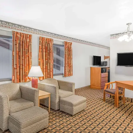 Super 8 By Wyndham Grants Pass-3