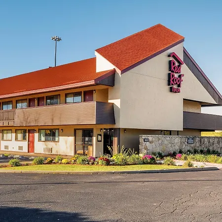 Travelodge By Wyndham Peoria-3