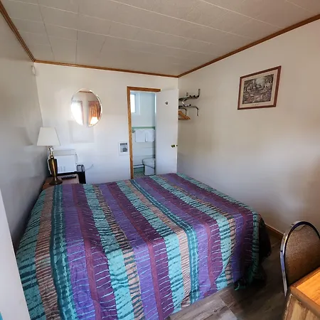 Riviera Motel-3