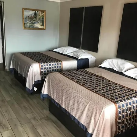 Southtown S.A. Inn-3
