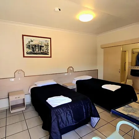 Royal Motel Rockhampton-2