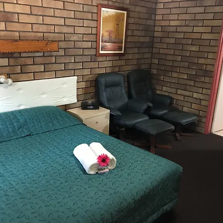 Miles Outback Motel-3