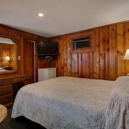 Dolphyn Motel-3