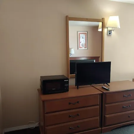 American Motel-3