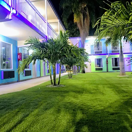 Tropical Inn & Suites, Downtown Clearwater-2