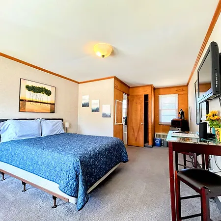 Hillcrest Motel-3