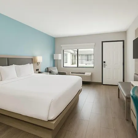 Travelodge By Wyndham Lax-2