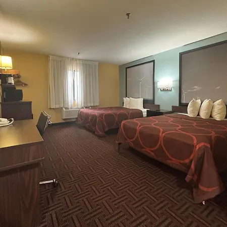 Super 8 By Wyndham Peoria-2