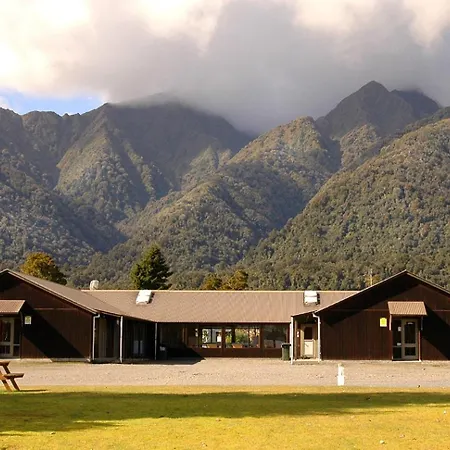 Fox Glacier Top 10 Holiday Park & Motels-3
