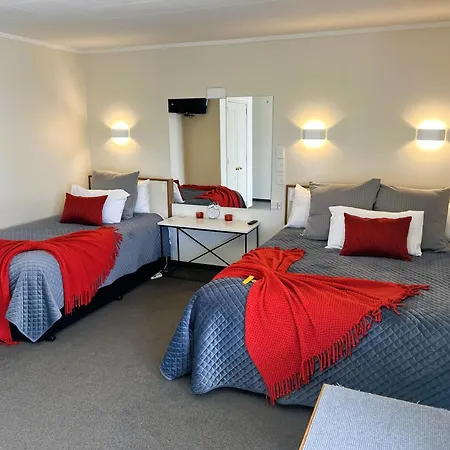Fiordland Lakeview Motel And Apartments-2