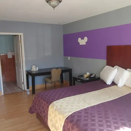 Riviera Motel-3