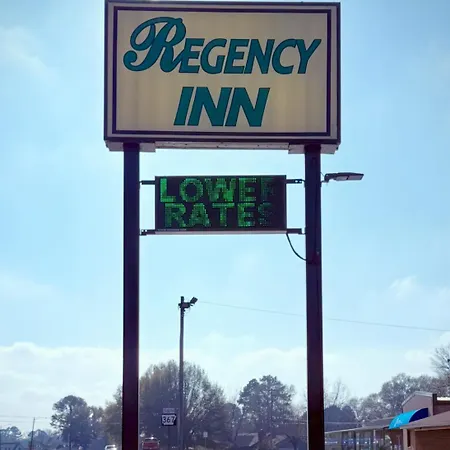 Regency Inn Bald Knob-2