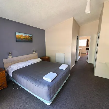 Judges Pool Motel Turangi-2