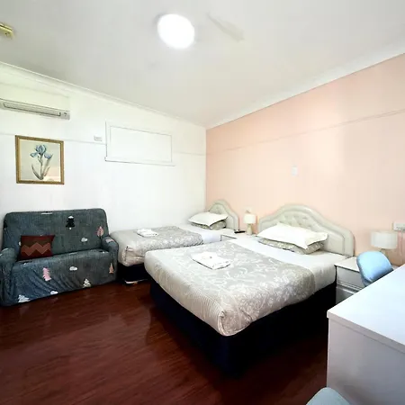 Major Innes Motel-2