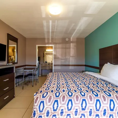Woodfield Inn & Suites Hotel O, Yoakum Tx 111-2