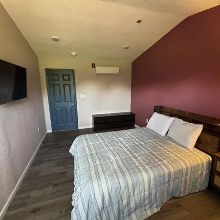 Four Seasons Lodging-3