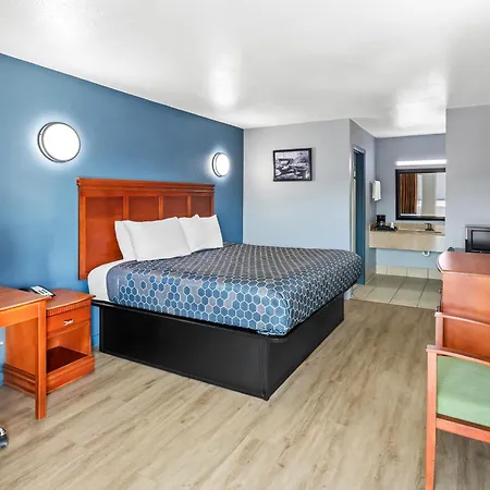 Americas Best Value Inn-Indianola-2