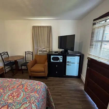 Crescent Court-2