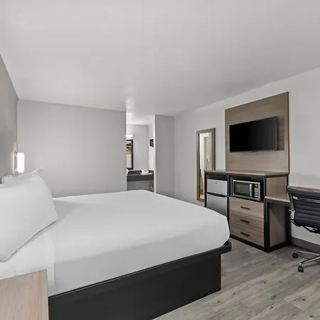 Americas Best Value Inn Austin-2
