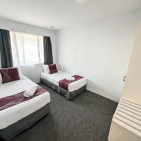 Halswell Lodge-2
