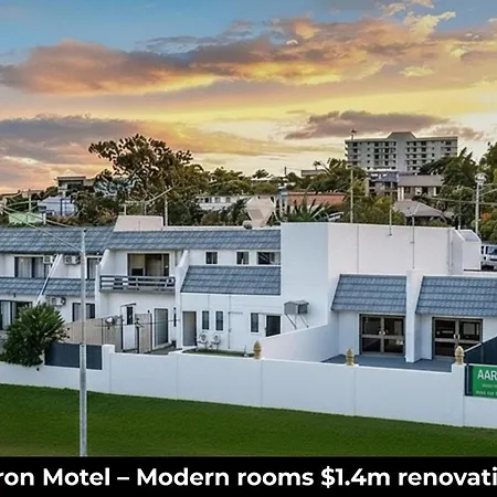 Aaron Motel-3