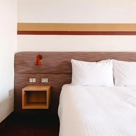 Statesman Hotel-3