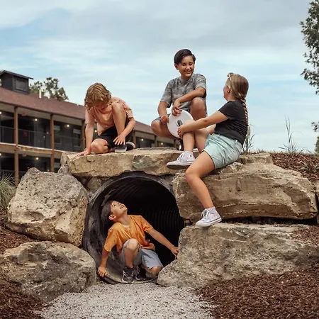 The Ozarker Lodge-3